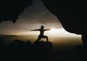 Czym naprawdę jest joga: Precyzyjna ścieżka pracy z&nbsp;umysłem i&nbsp;świadomością