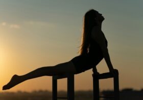 Droga do&nbsp;wyzwolenia według tantra jogi (niedualna ścieżka)