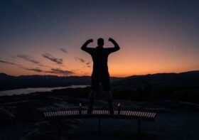 Trening mentalny: Kompletny przewodnik po&nbsp;sile psychicznej i&nbsp;odporności